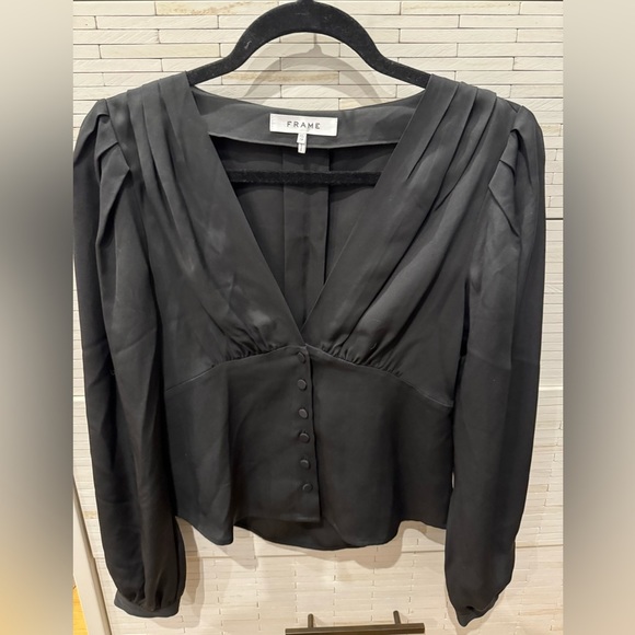 Frame Denim Tops - Frame 100% silk button blouse sz XS Black